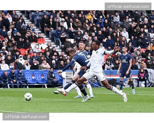 法甲联盟宣布下赛季起将试行新的客场球迷安全政策 法甲联盟宣布下赛季起将试行新的客场球迷安全政策