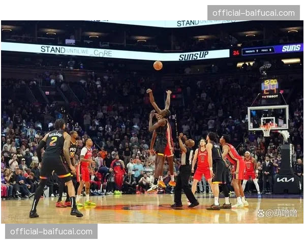 布克与杜兰特合砍72分，太阳主场大胜爵士