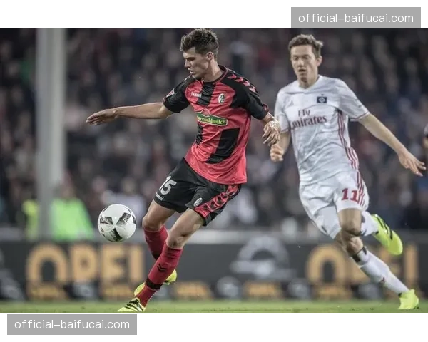 通讯：从青训到一线队，弗赖堡如何培养球员的无球跑动与转换意识